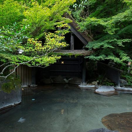 Hotel Kurokawa Onsen Oku No Yu Minamioguni Exterior foto