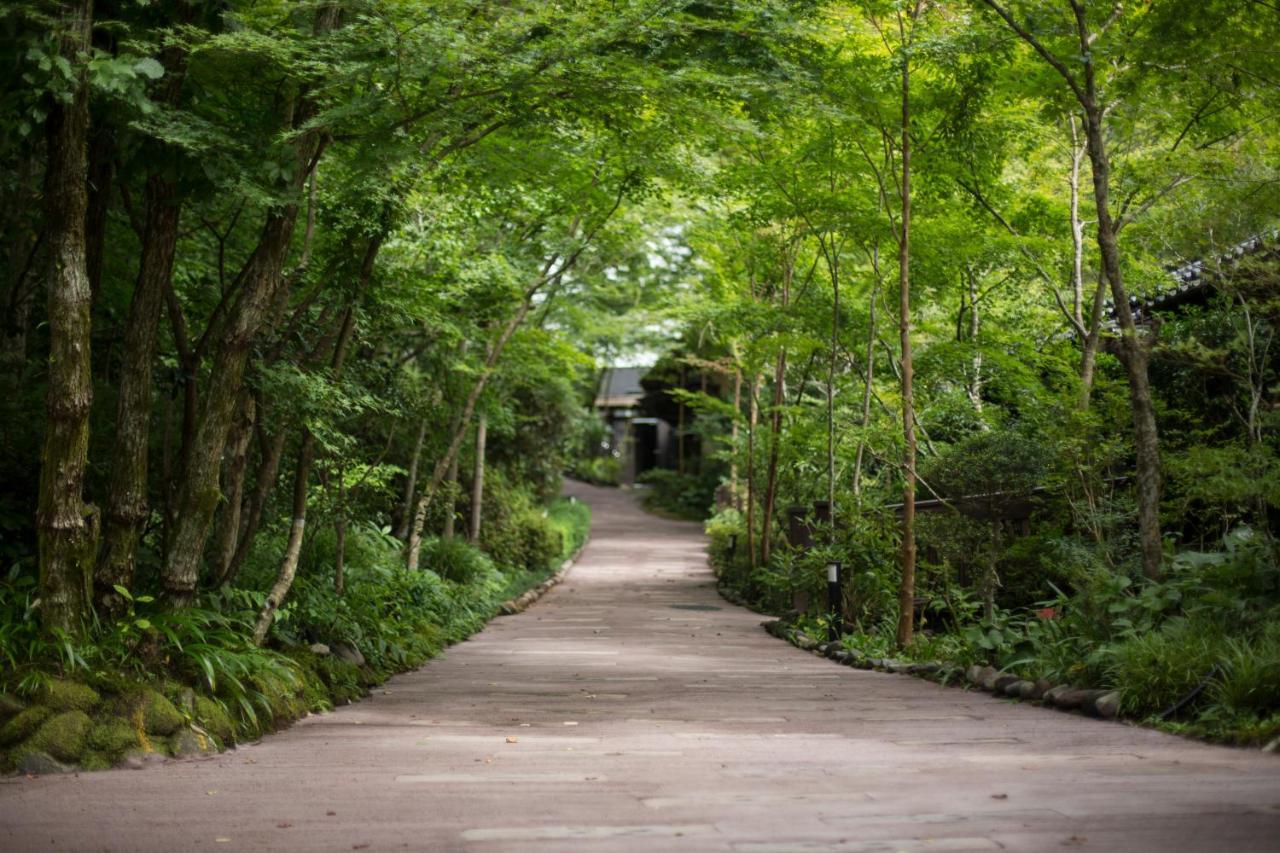 Hotel Kurokawa Onsen Oku No Yu Minamioguni Exterior foto