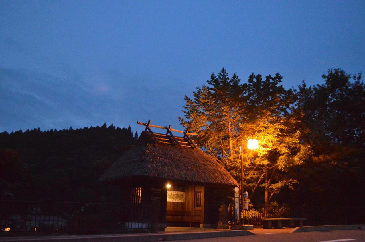 Hotel Kurokawa Onsen Oku No Yu Minamioguni Exterior foto