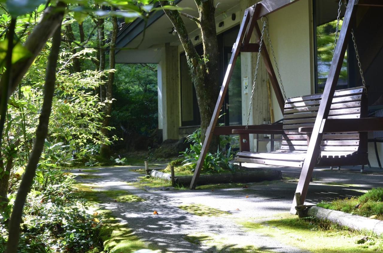Hotel Kurokawa Onsen Oku No Yu Minamioguni Exterior foto